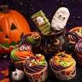 Baked with Love 100 Trick or Treat Halloween Baking Cases Alternative Image