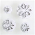 Cake Star Plunger Cutter Daisy 4 piece Alternative Image